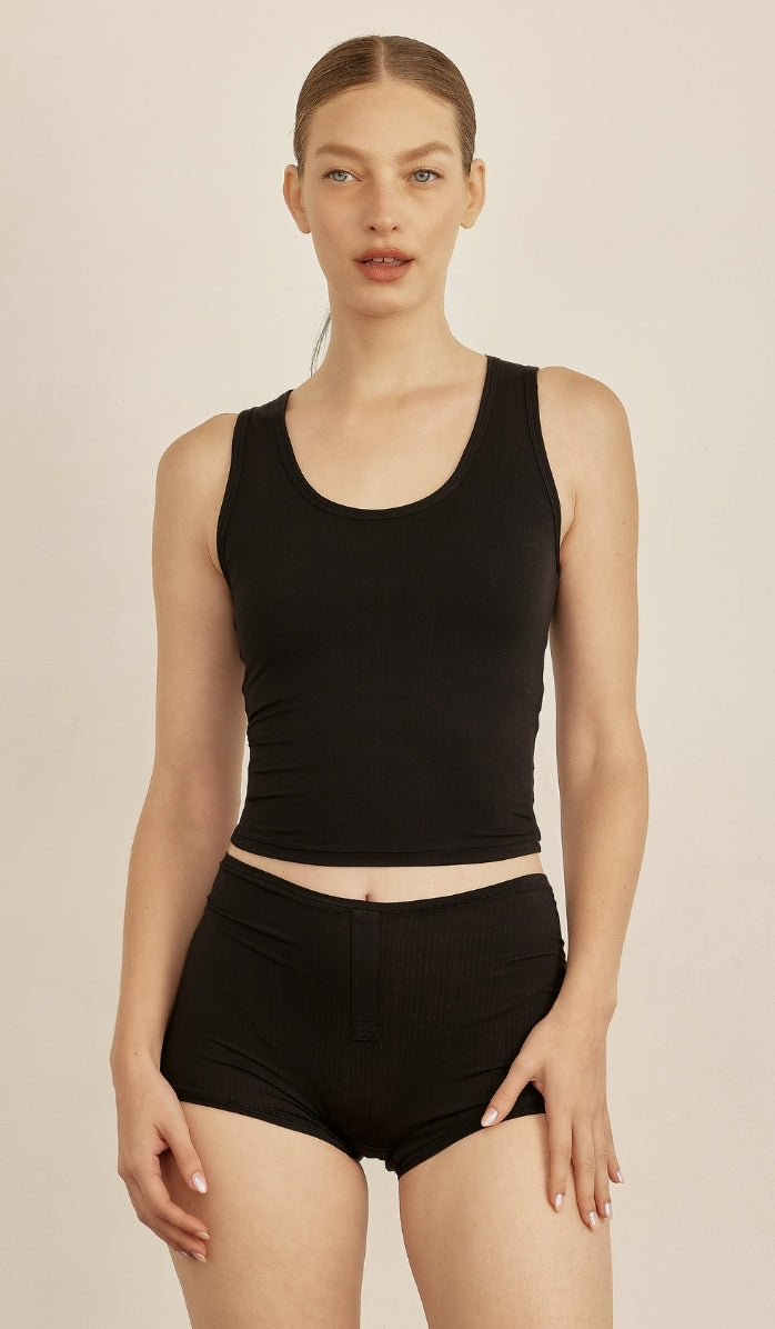 גופיית מיקרו מודל עם חזיה מובנית - שחור