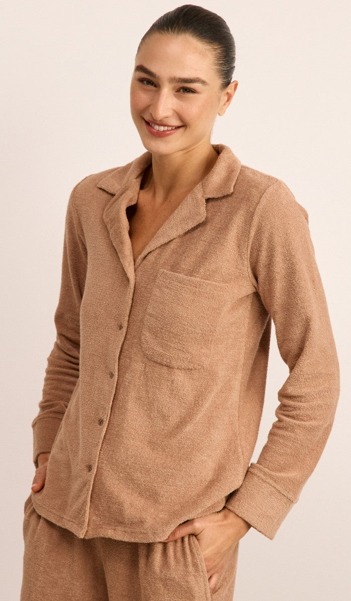 סט מכופתר מבד בוקלה - מוקה