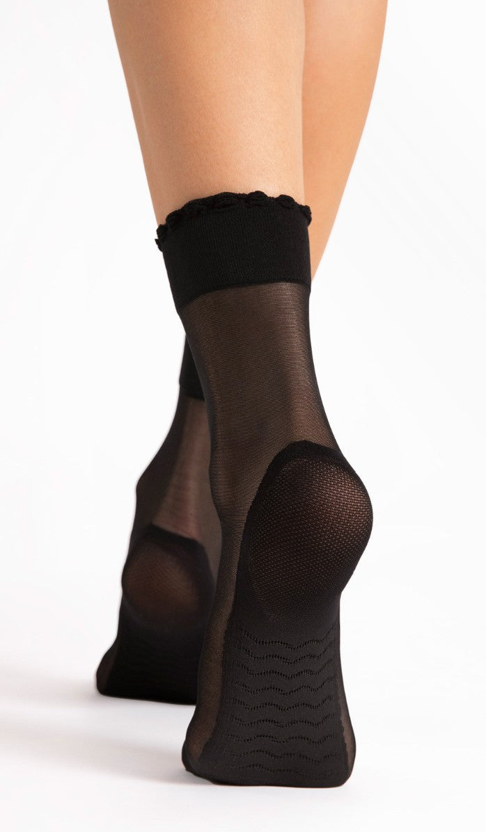 גרבי ניילון לנשים - פיקו שחור