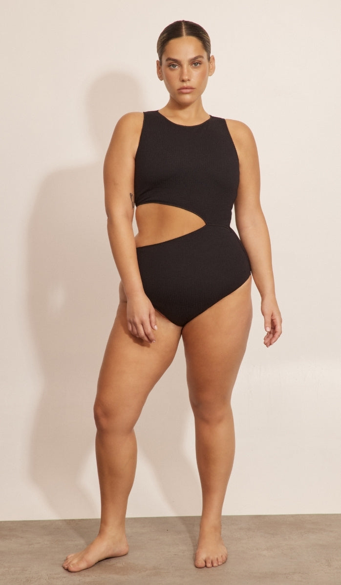 בגד ים שלם לנשים - פנלופי שחור וופל