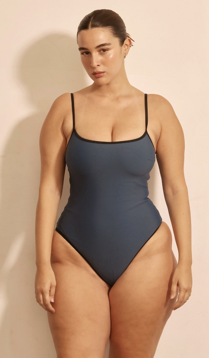 בגד ים שלם לנשים - פרנקי כחול