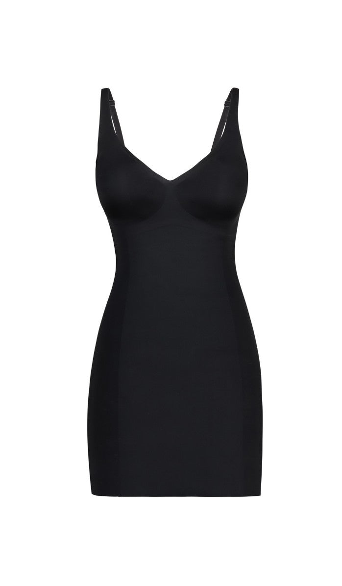 שמלה מחטבת - שחור