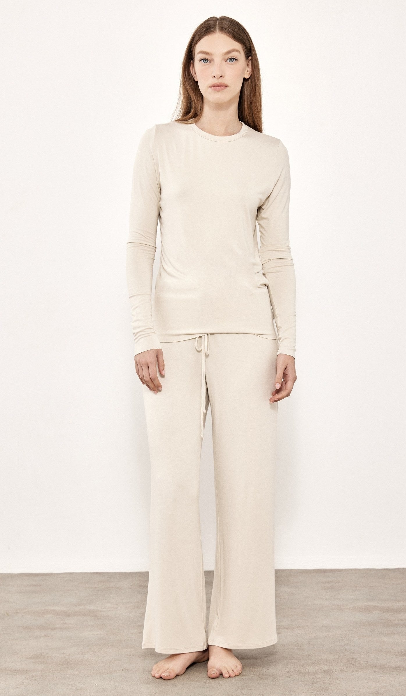 סט טי מבד מודל - מילי קרם