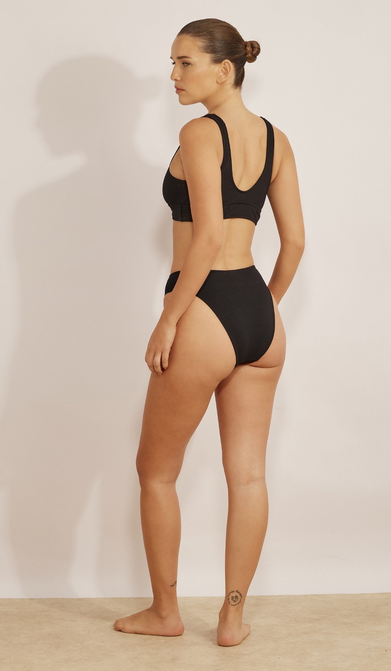 תחתון ביקיני לנשים - לונה שחור וופל