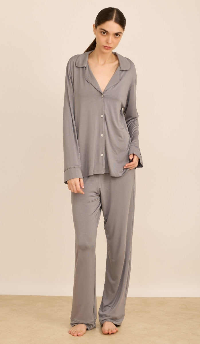 סט מכופתר מבד מודל - לוסי אפור