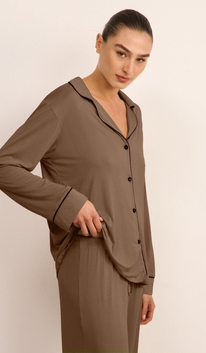 סט מכופתר מיקרו מודל - חום אגוז