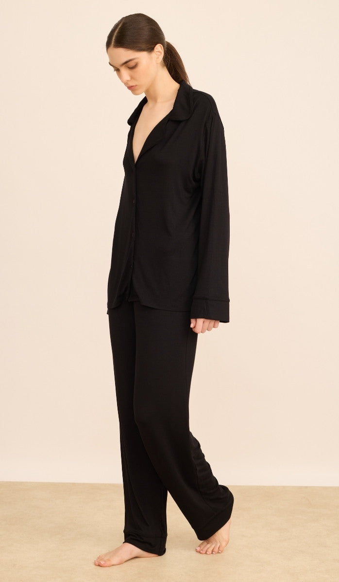 סט מכופתר מבד מודל - לוסי שחור