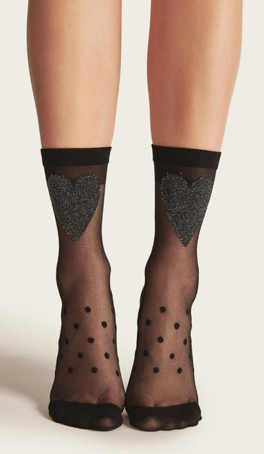 גרבי ניילון לנשים - פיירי שחור לורקס