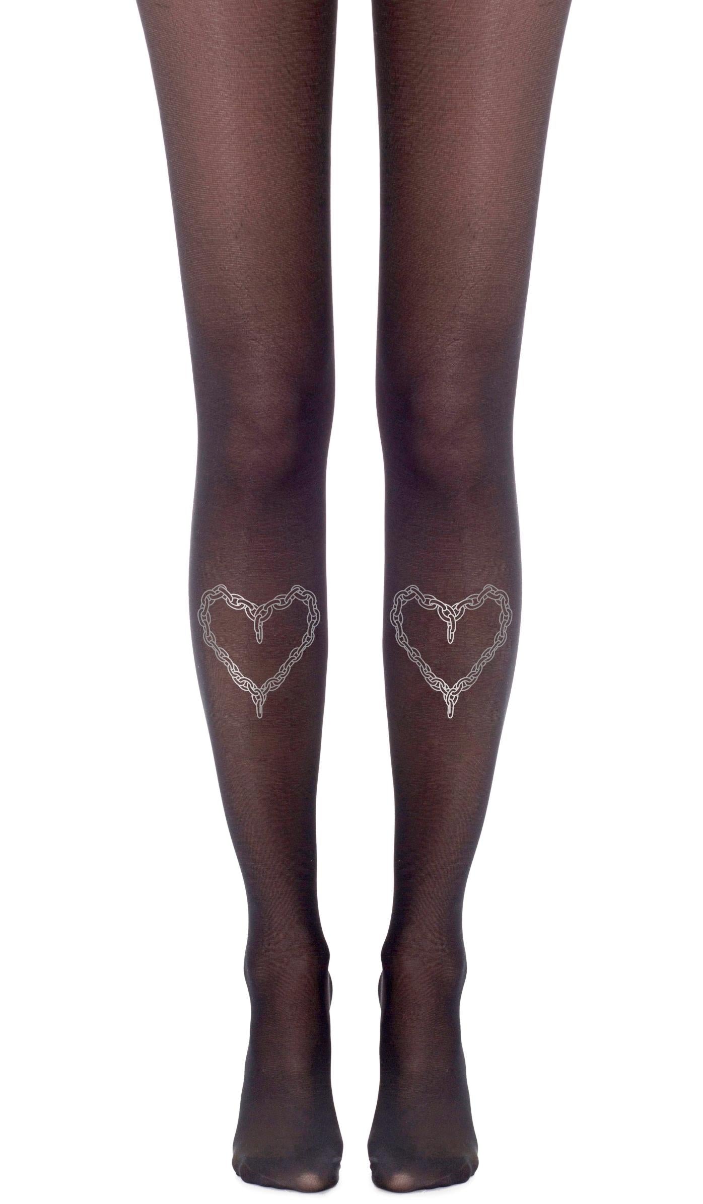 גרביון שחור שקוף עם לב שרשראות כסוף